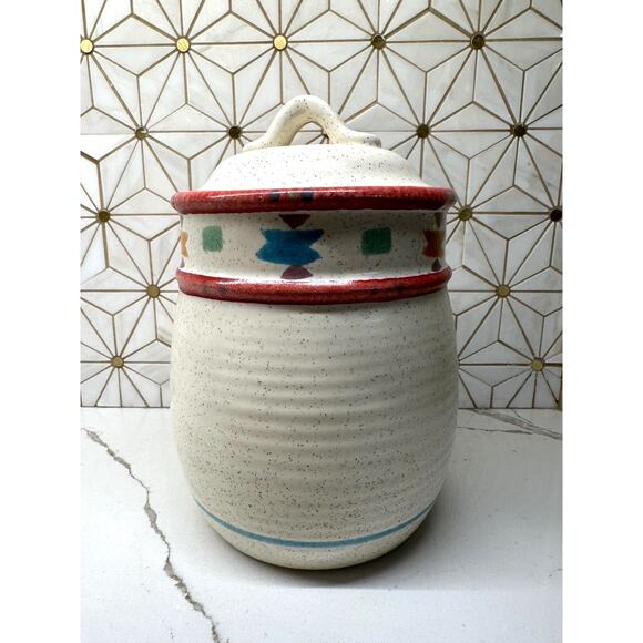 Vintage Saratoga Treasure Craft USA Ceramic Canister Set (Set of 3) - Picture 7 of 10